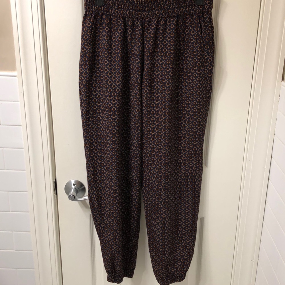 Women’s/Junior’s XL printed Jogger pants w/pockets
